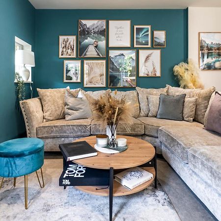 Spring Mount Huge Luxury Full Apartment- Harrogate Centre-Two Extremely Comfy Kingsize Bedrooms-Fully Equipped Modern Kitchen-Cosy Living Room With Huge Tv Екстериор снимка