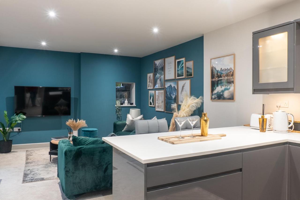 Spring Mount Huge Luxury Full Apartment- Harrogate Centre-Two Extremely Comfy Kingsize Bedrooms-Fully Equipped Modern Kitchen-Cosy Living Room With Huge Tv Екстериор снимка